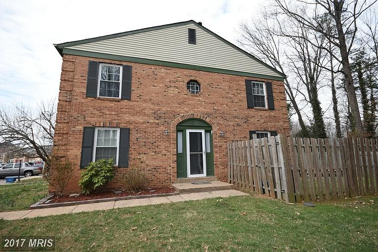 1st image of 4736 S Park Ct