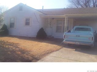 1423 Locust St, Muskogee, OK 74403