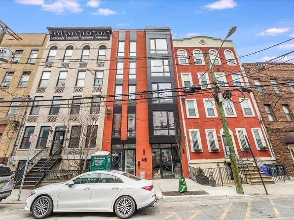 418 Monroe Street C image 1 of 1