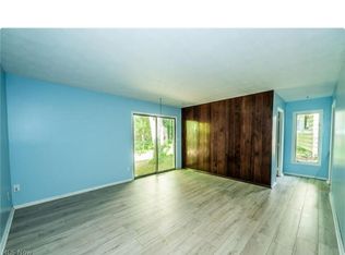 724 Wyleswood Dr, Berea, OH 44017