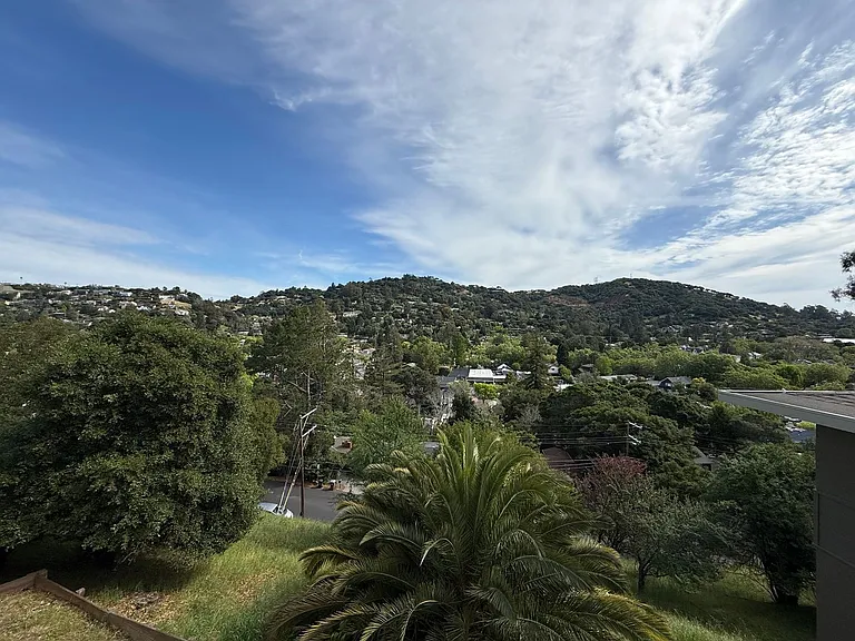 55-57 Bayo Vista Way — Photo 8