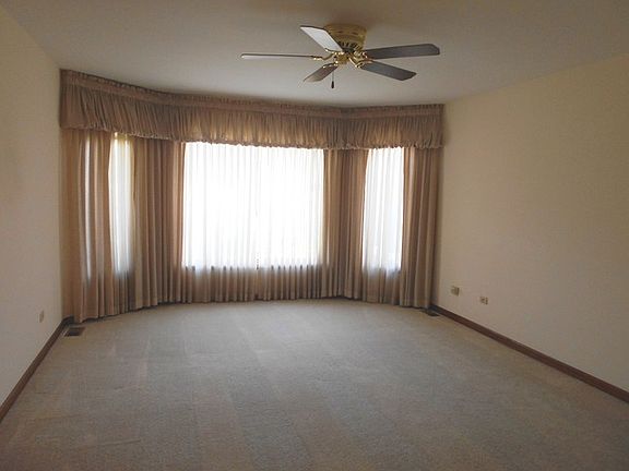 5th image of 3217 Stewert Dr