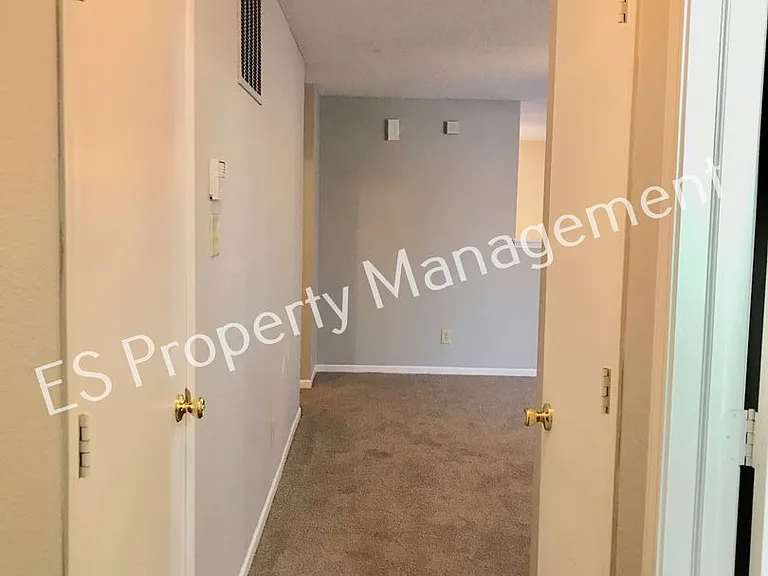 11355 Congaree Way — Photo 37
