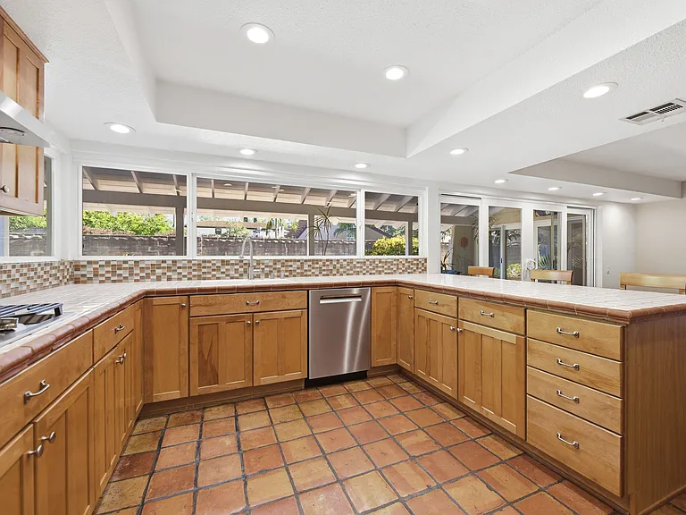 4500 Yorkfield Ct — Photo 13