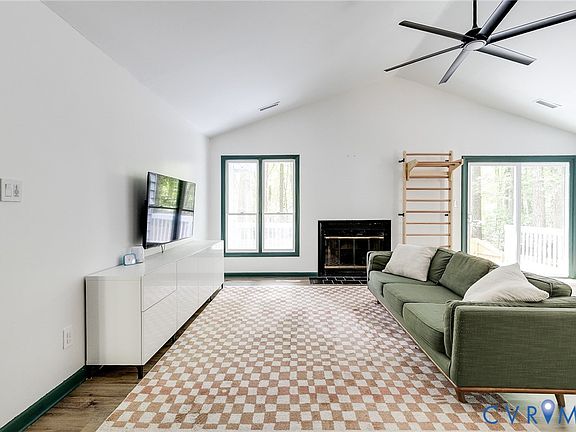 4th image of 14101 Liberty Oaks Cir