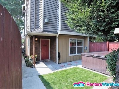 7807A 12th Ave NE, Seattle, WA, 98115