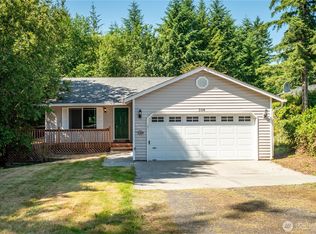 304 Beacon Hill Dr, Longview, WA 98632