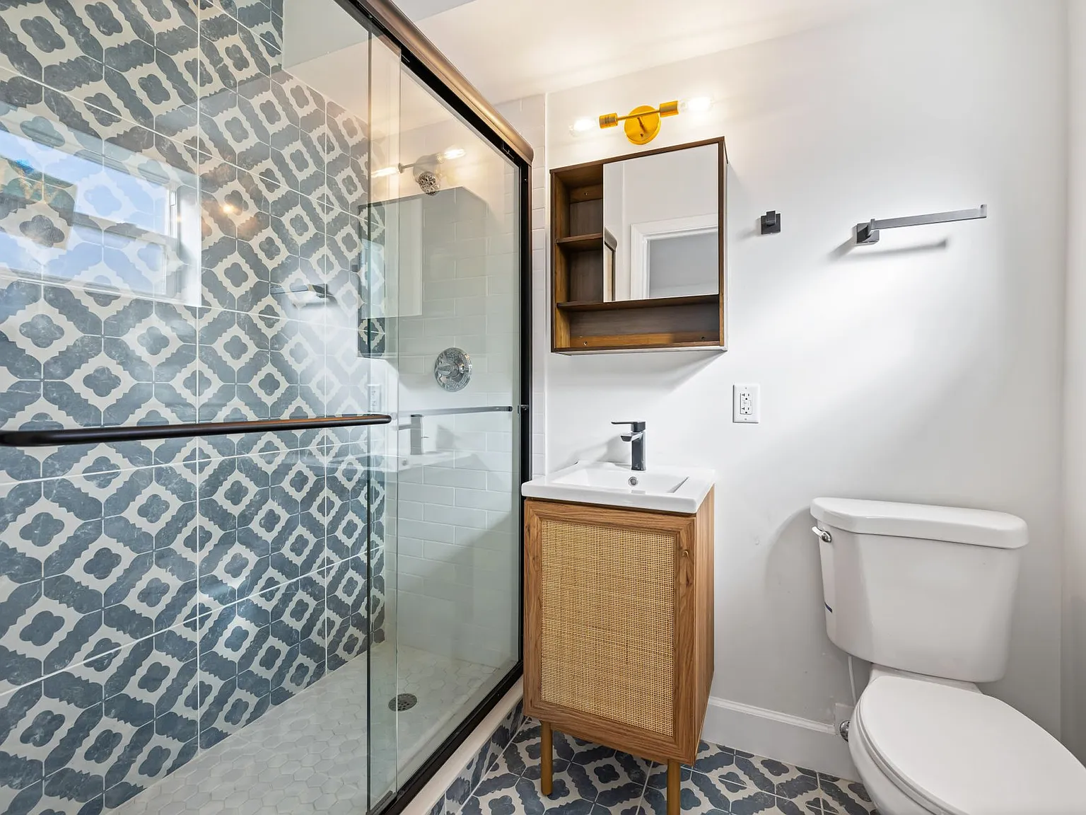 The Gwendolyn Apartments — Photo 3