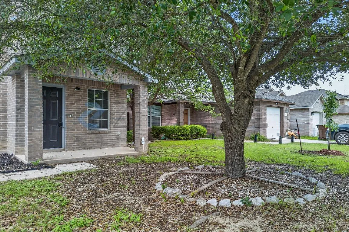 Building Photo - 10707 Shaenview