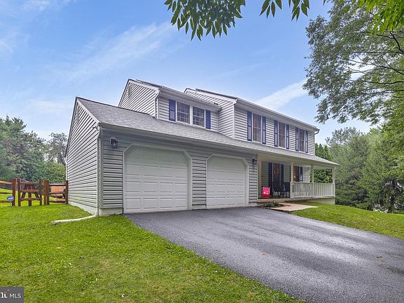2nd image of 3326 Cara Ct