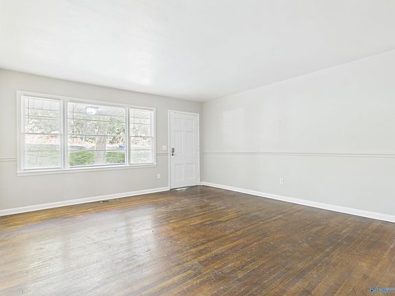 3rd image of 619 Slaughter Rd