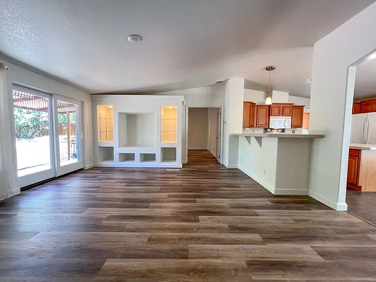 10830 E Oak Creek Trl — Photo 3