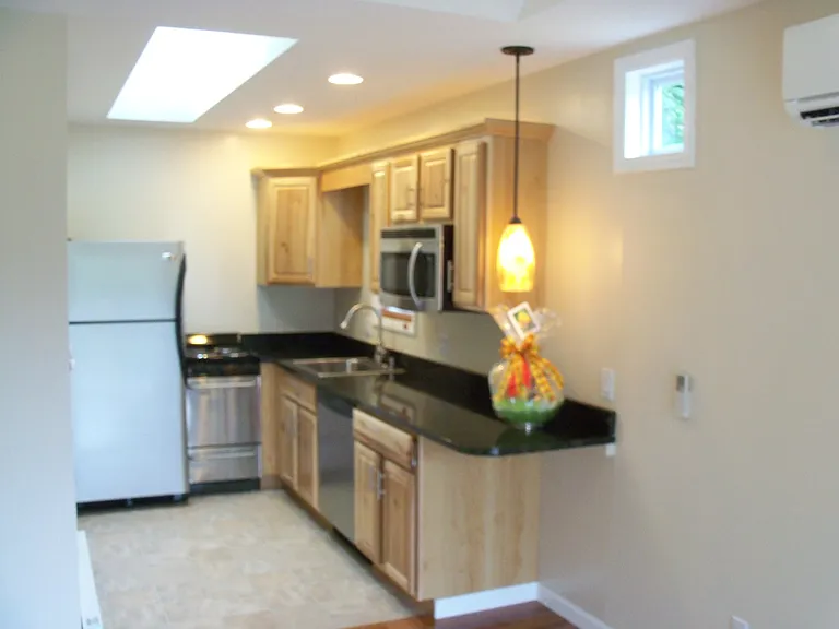 77 Larchmont Rd — Photo 7