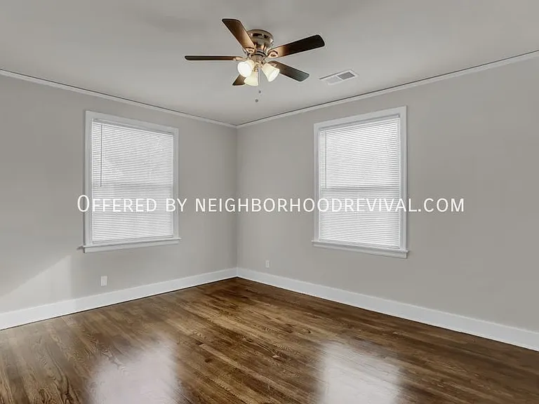 3368 Douglass Ave — Photo 12