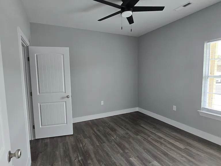 913 Cloud Springs Rd — Photo 6