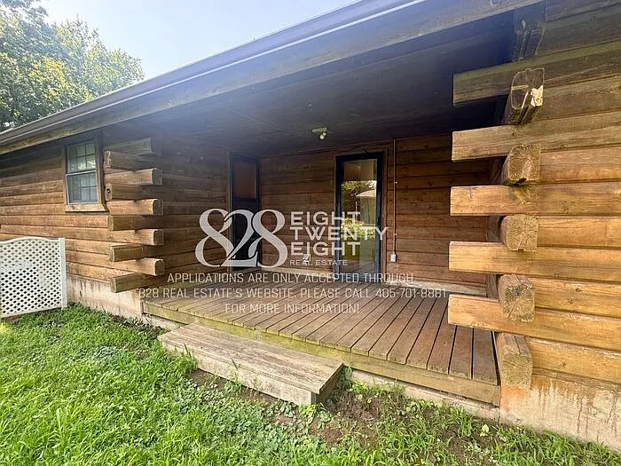 503 E Maple St — Photo 24