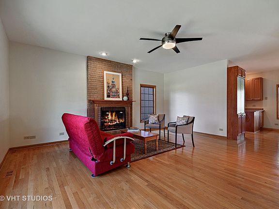3rd image of 1312 Fairfield Way