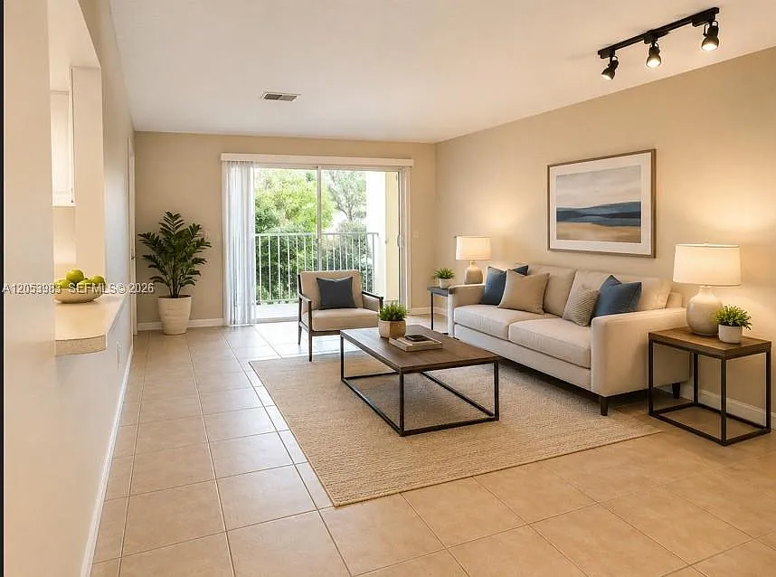 Villa Encantada Condo 1 — Photo 3