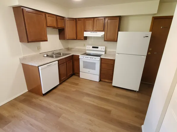 3203 S 6th St APT 3, Springfield, IL 62703