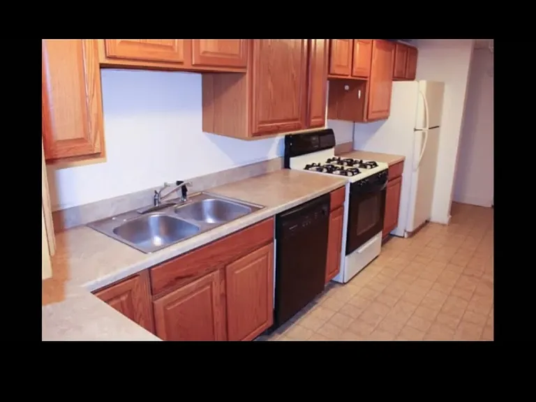 109 Dewitt Pl #1 — Photo 5