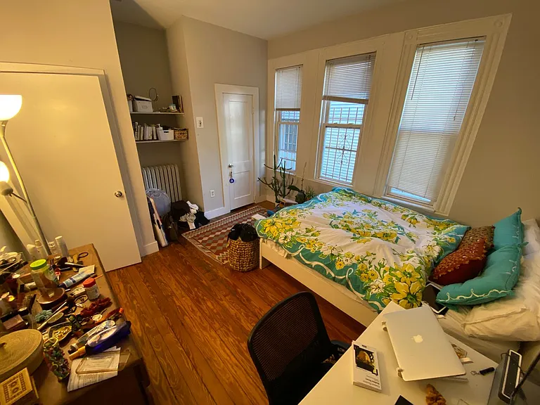 The Elm at 104 Howe St! — Photo 44