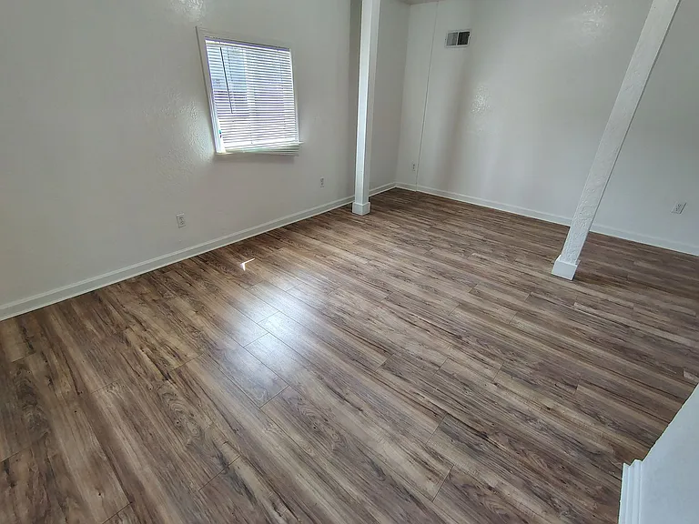 1351 Leonard Ave #A — Photo 18