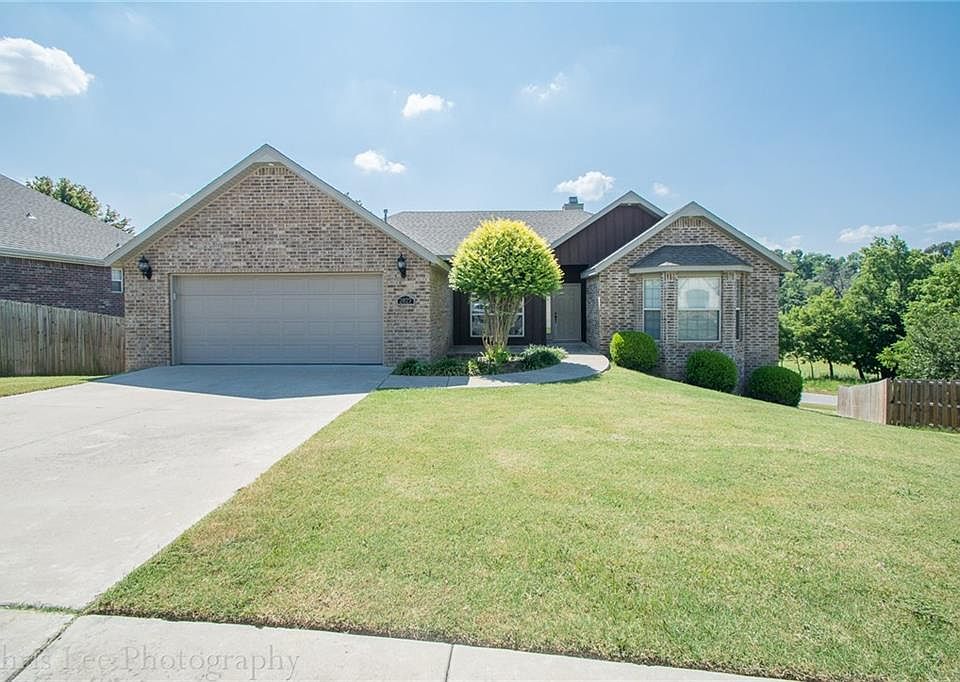 1st image of 2027 N Wilton Ct