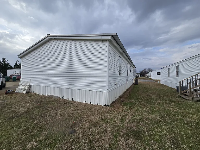 Oakwood MHC Nash — Photo 135