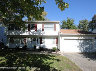 21 Applebey St, Eatontown, NJ 07724