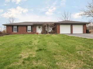6815 Scottsville Rd, Floyds Knobs, IN 47119