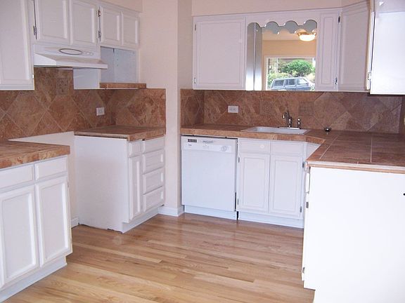 New Tiled Backsplash and Countertops 