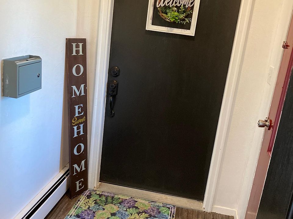 Front Entryway into unit