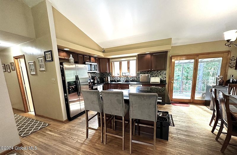 4th image of 492 Schauber Road