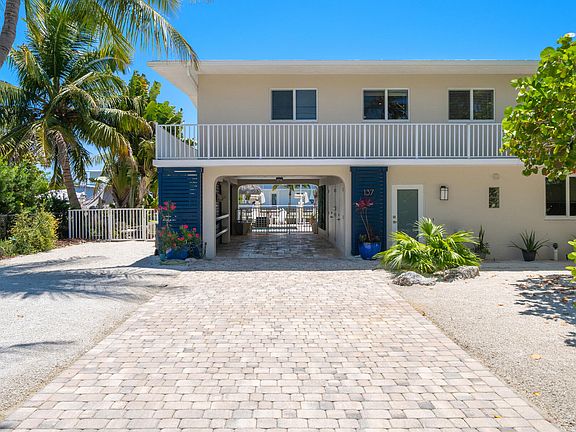 3rd image of 137 Cortez Dr