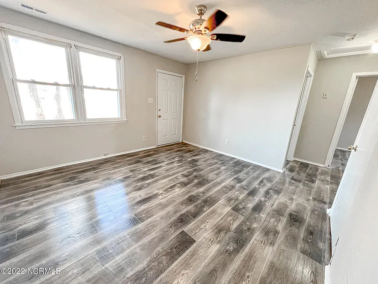 538 Williams St — Photo 3