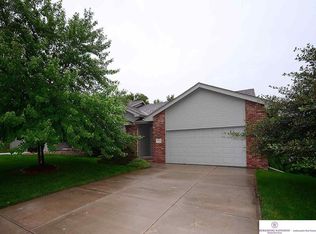 17604 Polk St, Omaha, NE 68135
