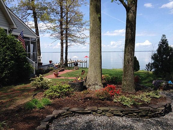 3rd image of 171 Cypress Dr