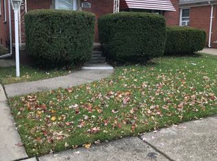 18251 Empire Ave, Eastpointe, MI