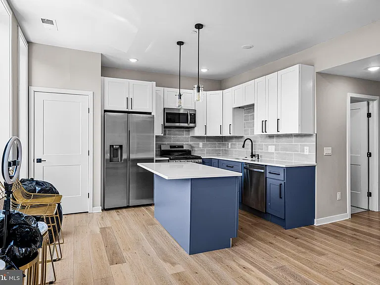 2409 N Hancock St #4 — Photo 14