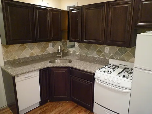 Rented by Authentic Realty | media 21