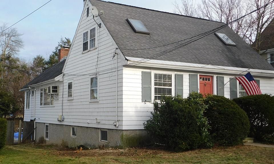 1st image of 41 Lincoln St