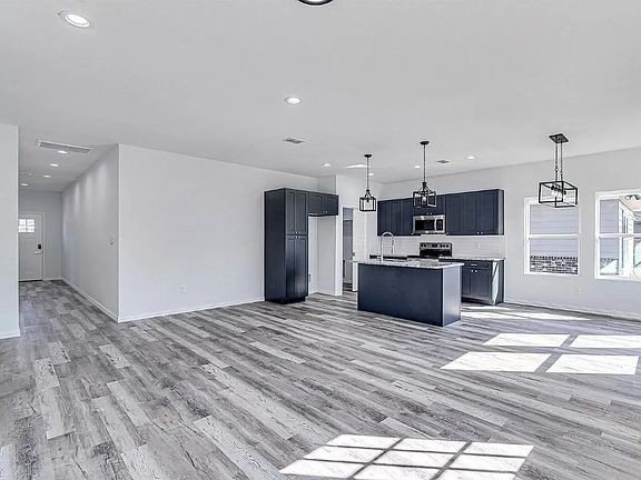 4th image of 125 Magnolia Estates St