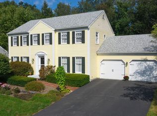 5 Greyledge Dr, Albany, NY 12211