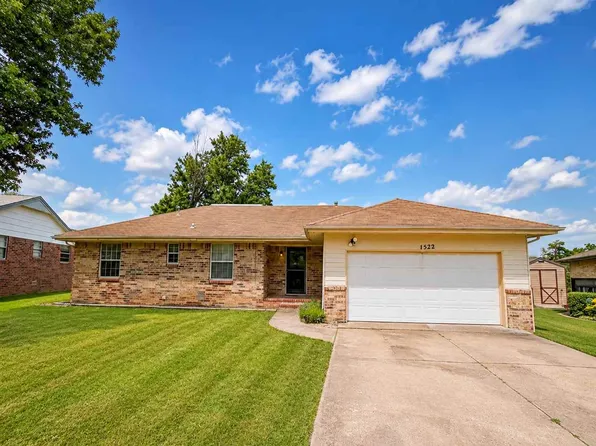 1522 E Hanson Cir, Stillwater, OK 74075