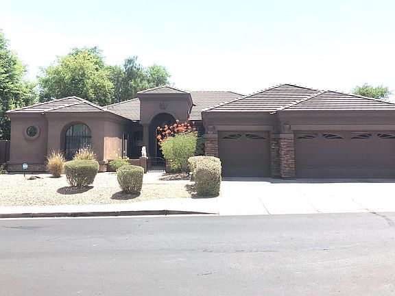 2nd image of 10107 S 44th Ln