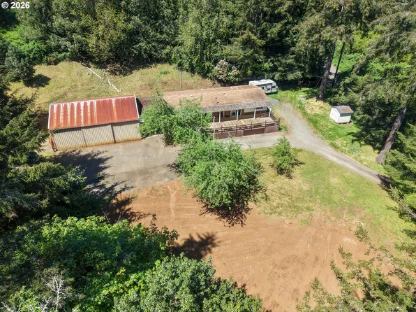 60272 Acme Rd, Coos Bay, OR 97420