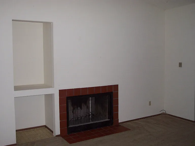 118 R St SE #B — Photo 7