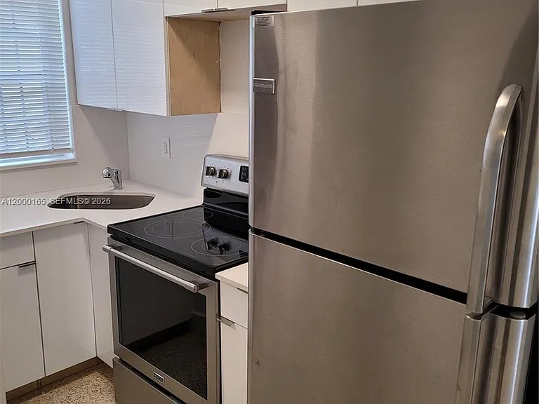 620 SW 6th Ave #2 — Photo 7
