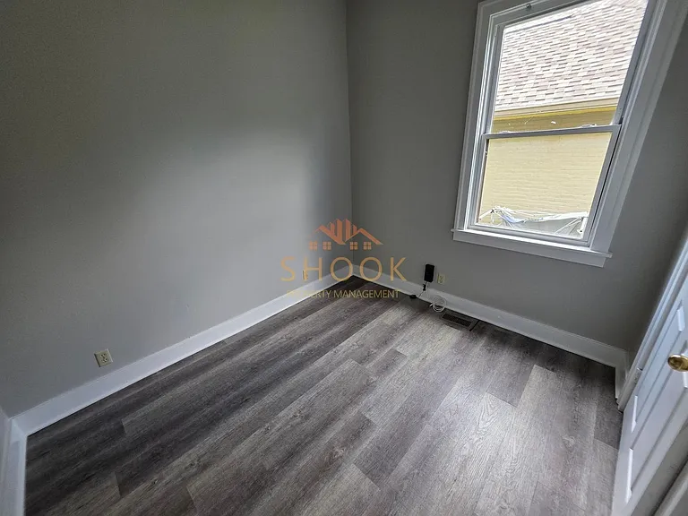205/207 S 6th St — Photo 6