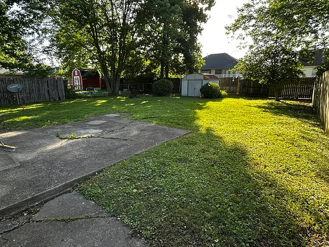 10311 Waycross Ave — Photo 12